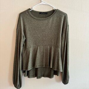 NWOT Women's S Crimson Boutique Brand Green High Low Long Sleeve Top